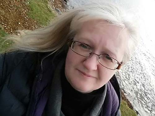 Amanda Jane Psychic Reader